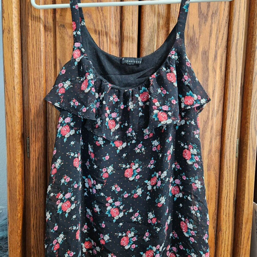 Spaghetti Strap floral Twenty One lined top